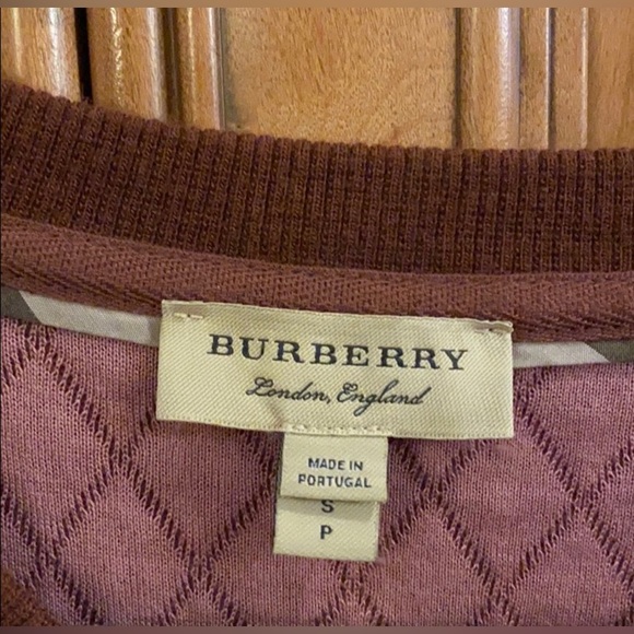 Burberry ladies sweater - Picture 2 of 7